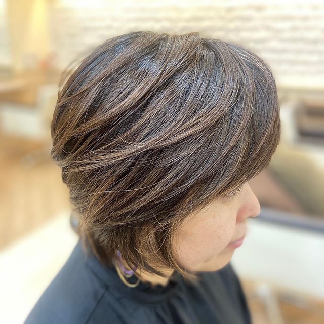 営業後スタッフのヘアカット️次回パーマかけるので長さはキープ次回お楽しみに川間南口店山本#ナプラ#Nドットセラム#ミルボン#Nドットシアミルク#お子様同伴ok #当日ご予約OK#ロブ#エルジューダ#エルジュダエマルジョン#ナシードカラー#ナピュール#ヘアビューロン#アレンジスタイル#ビューロンカールアイロン