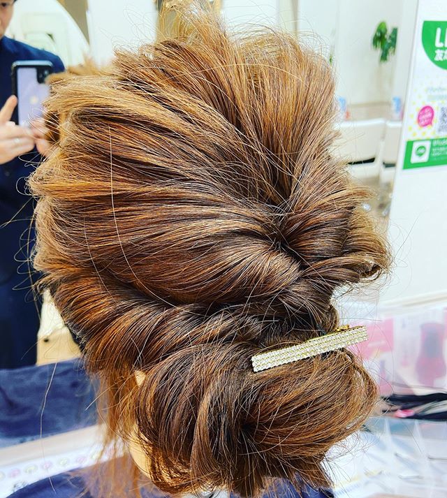 アレンジレッスン️成人式も近付きバリエーションを増やしています️川間南口店山本#ナプラ#Nドットセラム#ミルボン#Nドットシアミルク#お子様同伴ok #当日ご予約OK#ロブ#エルジューダ#エルジュダエマルジョン#ナシードカラー#ナピュール#ヘアビューロン#アレンジスタイル#ビューロンカールアイロン#2019#袴ヘア#袴#縮毛矯正#成人式アレンジ#ナプラ#Nドットセラム#ミルボン#Nドットシアミルク#お子様同伴ok #当日ご予約OK#ロブ#エルジューダ#エルジュダエマルジョン#草加#新田#草加公園#青柳#蒲生商店街#蒲生駅#ナシードカラー#女性スタッフのみ#ナピュール#ヘアビューロン#アレンジ野田