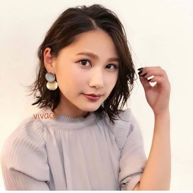 ボブベースにルーズなパーマをプラス🦱ウェットにしあげてクールな雰囲気に川間南口店山本#ナプラ#Nドットセラム#ミルボン#Nドットシアミルク#お子様同伴ok #当日ご予約OK#ロブ#エルジューダ#エルジュダエマルジョン#ナシードカラー#ナピュール#ヘアビューロン#アレンジスタイル#ビューロンカールアイロン#袴ヘア#袴#縮毛矯正  #美容室