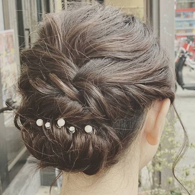 簡単アレンジ♪難しい編み込み無しでクルリンパとねじりで簡単にできます川間南口店山本#ナプラ#Nドットセラム#ミルボン#Nドットシアミルク#お子様同伴ok #当日ご予約OK#ロブ#エルジューダ#エルジュダエマルジョン#ナシードカラー#ナピュール#ヘアビューロン#アレンジスタイル#ビューロンカールアイロン#袴ヘア#袴#ゴルフ#縮毛矯正  #美容室 #北越谷 #BRP #美容求人 #アシスタント募