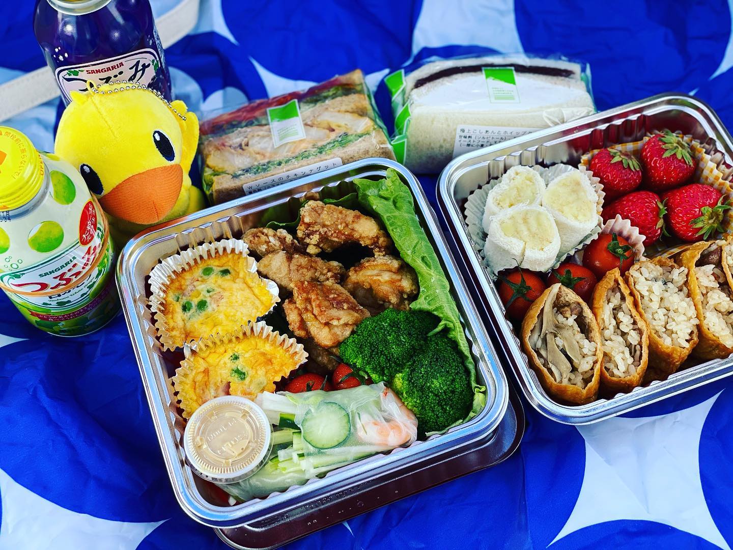 お天気がいい日はピクニック外で食べるだけで気分転換になります?¨?・スタイリスト阿部川・vivaceでは引き続きお客様に安心してご来店頂けますよう、感染症予防対策にさらなる徹底をして参ります。感染予防対策として…全スタッフの手洗いうがい、検温、健康管理、お店の換気をいつも以上に徹底。ご来店いただいたお客様への検温。(37.5度以上ある方は施術をお断りさせていただいております。)消毒器の設置・お入りいただく際に必ず、手指およびお洋服を高機能除菌液にて消毒していただいております。スタッフ全員の完全マスク着用。お客様が席を変わる毎にテーブル、椅子、お手洗いやシャンプー台、ロッカーなど、接触する部分のアルコール消毒。お客様毎にスタッフの手指消毒および、器具のアルコール消毒を徹底。タオルは清潔を重視したプライベートタオル（使い切り）を使用。等、対策をさらに徹底することで、引き続き感染防止に努めております。お客様が、安心してリラックスできる環境作りを徹底すると共に、1人でも多くのお客様のキレイのお手伝いが出来る様にスタッフ一同、努力して参ります。ご来店心よりお待ちしております！#ナプラ#Nドットセラム#Nドットシアミルク #当日ご予約OK#ミルボン#エルジューダ#エルジュダエマルジョン#リファストレートアイロン#縮毛矯正  #美容室 #N. #Nドット  #ナプラ #イルミナカラー #ミルボン #アディクシー #スロウカラー #美容師の休日 #美容師の卵 #美容師求人 #美容師募集 #スタッフ募集 #スタイリスト募集 #アシスタント募集 #ネイリスト募集 #美容好き #リクルート #日曜定休 #エルジューダ #アイラッシュ  #似合わせ #ヘアビューロン #ヘアビューザー