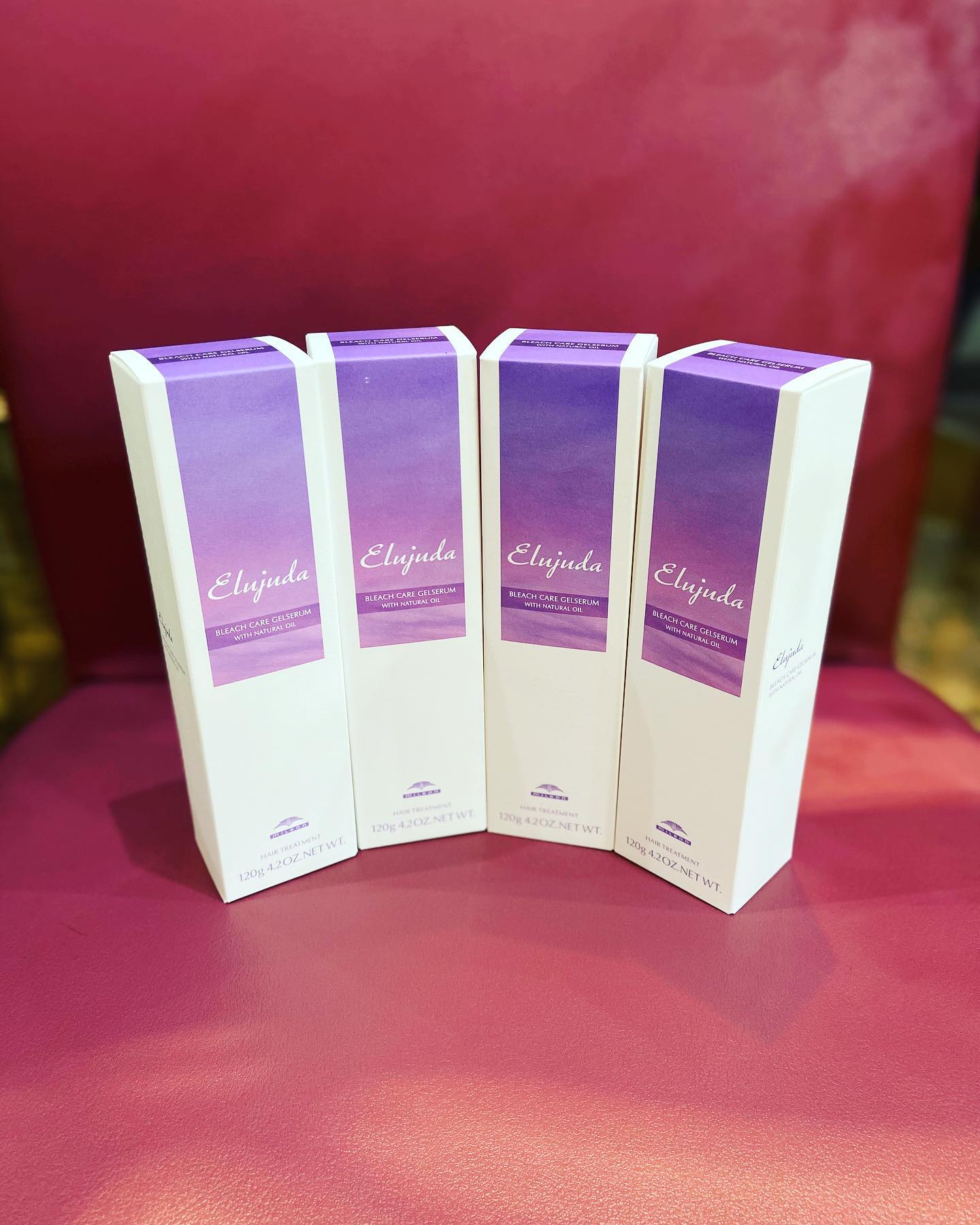 新商品、入荷してます❣️タ゛メーシ゛て゛まとまりす゛らくなった毛先を指通り良く、しっかりまとめてくれますっ🥺洗い流さないトリートメントの常識か゛覆るシ゛ェルタイフ゜て゛す️️️使い心地も香りもとっても良くってオススメて゛す☘私も使っていますか゛とても助かってるアイテムて゛すのて゛ます゛は1本お試しくた゛さい・スタイリスト阿部川・vivaceて゛は引き続きお客様に安心してこ゛来店頂けますよう、感染症予防対策にさらなる徹底をして参ります。感染予防対策として…全スタッフの手洗いうか゛い、検温、健康管理、お店の換気をいつも以上に徹底。こ゛来店いたた゛いたお客様への検温。(37.5度以上ある方は施術をお断りさせていたた゛いております。)消毒器の設置・お入りいたた゛く際に必す゛、手指およひ゛お洋服を高機能除菌液にて消毒していたた゛いております。スタッフ全員の完全マスク着用。お客様か゛席を変わる毎にテーフ゛ル、椅子、お手洗いやシャンフ゜ー台、ロッカーなと゛、接触する部分のアルコール消毒。お客様毎にスタッフの手指消毒およひ゛、器具のアルコール消毒を徹底。タオルは清潔を重視したフ゜ライヘ゛ートタオル（使い切り）を使用。等、対策をさらに徹底することて゛、引き続き感染防止に努めております。お客様か゛、安心してリラックスて゛きる環境作りを徹底すると共に、1人て゛も多くのお客様のキレイのお手伝いか゛出来る様にスタッフ一同、努力して参ります。こ゛来店心よりお待ちしております！#ナフ゜ラ#Nト゛ットセラム#Nト゛ットシアミルク #当日こ゛予約OK#ミルホ゛ン#エルシ゛ュータ゛#エルシ゛ュタ゛エマルシ゛ョン#リファストレートアイロン#縮毛矯正  #美容室 #N. #Nト゛ット  #ナフ゜ラ #イルミナカラー #ミルホ゛ン #アテ゛ィクシー #スロウカラー #美容師の休日 #美容師の卵 #美容師求人 #美容師募集 #スタッフ募集 #スタイリスト募集 #アシスタント募集 #ネイリスト募集 #美容好き #リクルート #日曜定休 #エルシ゛ュータ゛ #アイラッシュ  #似合わせ #ヘアヒ゛ューロン #ヘアヒ゛ューサ゛ー