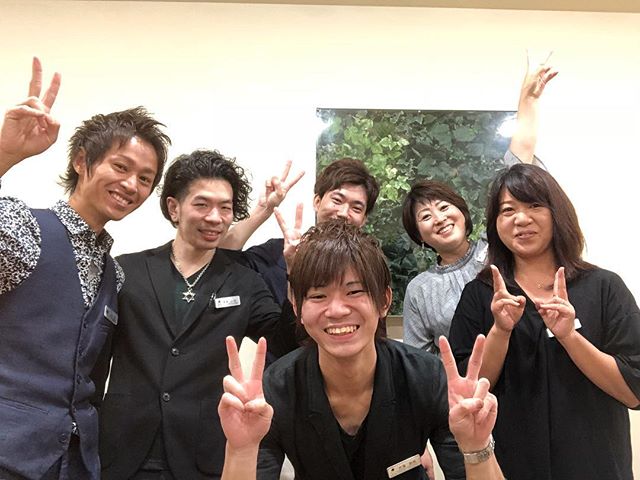 本日フルメンバー🏻 ご案内しやすくなっておりますアニモフィオレンテ南越谷店048-971-8500#南越谷 #新越谷 #越谷 #越谷レイクタウン #草加 #美容室 #美容師募集 #美容師 #アシスタント募集