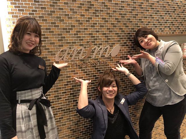 こんばんは 明日もご来店お待ちしておりますスタイリスト山口潤平が出勤しますご予約承り中️