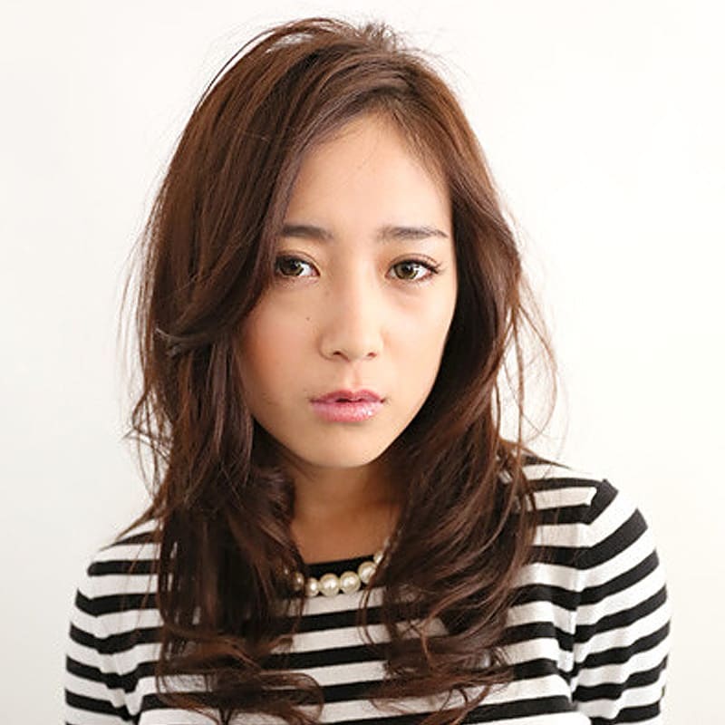 ストレートでも無く、巻きすぎないナチュラルなカールスタイル!