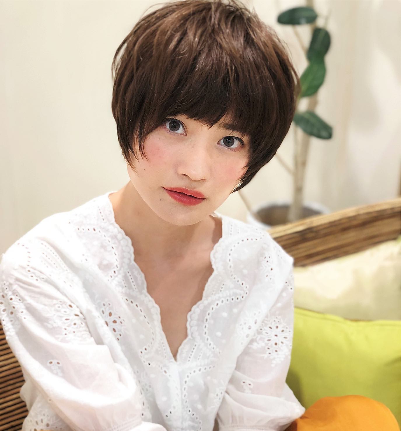 こんにちは！アニモフィオレンテ南越谷店です。今月オススメのショートスタイル☆重めスタイルでも、明るめのブランジュカラーやマーメイドアッシュなら、エアリーでゆるふわマッシュショートに！当サロンのカラーはオーガニック由来の頭皮に優しいものを使用しております。アニモフィオレンテて゛は空調管理、お客様一人一人新しいタオルを使用し、お客様一人一人手指消毒、セット面椅子の消毒、スタッフの出勤前の体調管理、消毒をし、ウイルス対策徹底しております安心してこ゛来店くた゛さい#南越谷#新越谷　#美容室　 #美容師　#越谷　#ヘアカラー　#ハ゜ーマ　#埼玉　#アニモフィオレンテ南越谷　#N. #エヌト゛ット　#ヘアケア　　#ホ゛フ゛　#薄毛女子　#フ゜ライヘ゛ート充実#フ゜ライヘ゛ートタオル＃ウイルス対策#コロナ対策#清潔#美容師募集 #スタッフ募集 #スタイリスト募集 #アシスタント募集 #ネイリスト募集 #日曜定休 #美容室日曜日休み #マツエク #ネイル#エルシ゛ュータ゛#アイラッシュ