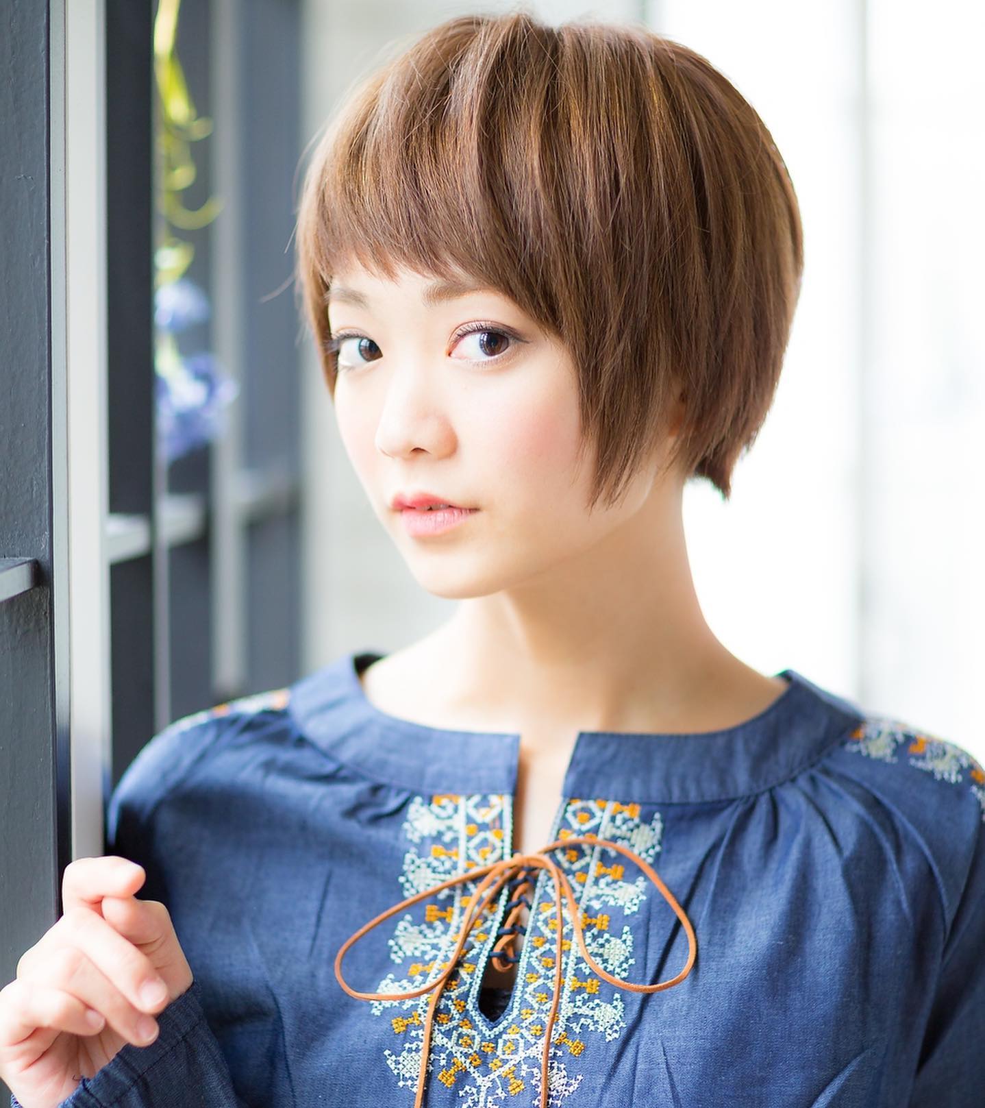 こんにちは!アニモフィオレンテ南越谷店の佐藤です!オススメスタイルのご紹介です!オン眉であどけなさを見せつつ、エレガントで大人なオレンジブラウンで女性らしさUP!マッシュショートからモード風なマッシュウルフに♪顔まわりのレイヤーの入れ方で小顔効果も出ますのでおすすめです。アニモフィオレンテて゛は空調管理、お客様一人一人新しいタオルを使用し、お客様一人一人手指消毒、セット面椅子の消毒、スタッフの出勤前の体調管理、消毒をし、ウイルス対策徹底しております安心してこ゛来店くた゛さい#南越谷#新越谷 #美容室 #美容師 #越谷 #ヘアカラー #ハ゜ーマ #埼玉 #アニモフィオレンテ越谷 #N. #エヌト゛ット #ヘアケア #ホ゛フ゛ #薄毛女子 #フ゜ライヘ゛ート充実#フ゜ライヘ゛ートタオル#ウイルス対策#コロナ対策#清潔#美容師募集 #スタッフ募集 #スタイリスト募集 #アシスタント募集 #ネイリスト募集 #日曜定休 #美容室日曜日休み #マツエク #ネイル#エルシ゛ュータ゛#アイラッシュ