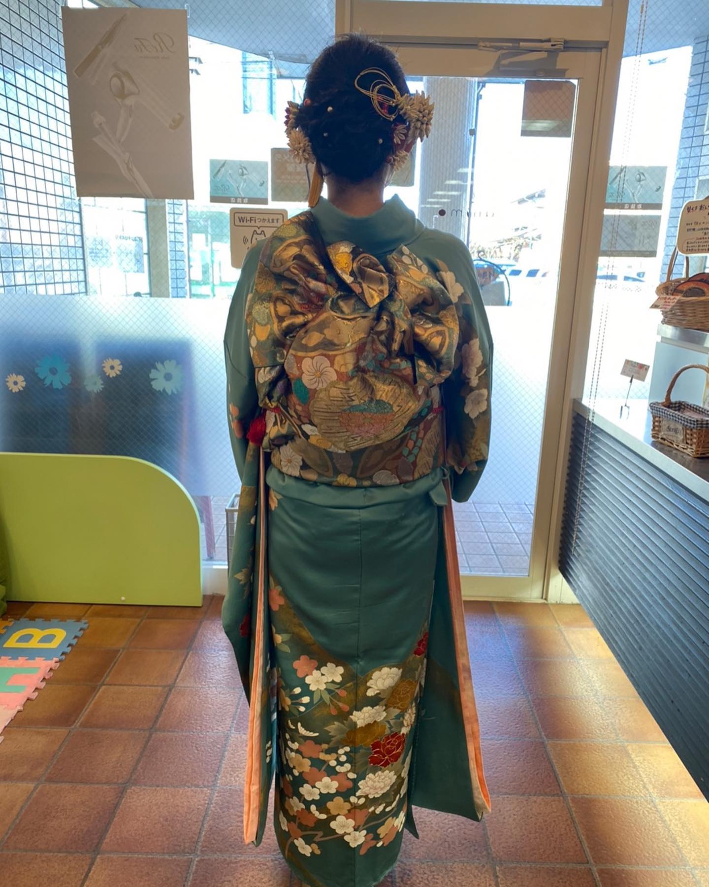 本日は成人の日ですね新成人の皆様おめでとうございます️やはり振袖姿はグッと大人びて見えますねアニモフィオレンテて゛は空調管理、お客様一人一人新しいタオルを使用し、お客様一人一人手指消毒、セット面椅子の消毒、スタッフの出勤前の体調管理、消毒をし、ウイルス対策徹底しております安心してこ゛来店くた゛さい#南越谷#新越谷 #美容室 #美容師 #越谷 #ヘアカラー #ハ゜ーマ #埼玉 #アニモフィオレンテ越谷 #N. #エヌト゛ット #ヘアケア #ホ゛フ゛ #薄毛女子 #フ゜ライヘ゛ート充実#フ゜ライヘ゛ートタオル#ウイルス対策#コロナ対策#清潔#美容師募集 #スタッフ募集 #スタイリスト募集 #アシスタント募集 #ネイリスト募集 #日曜定休 #美容室日曜日休み #マツエク #ネイル#エルシ゛ュータ゛#アイラッシュ