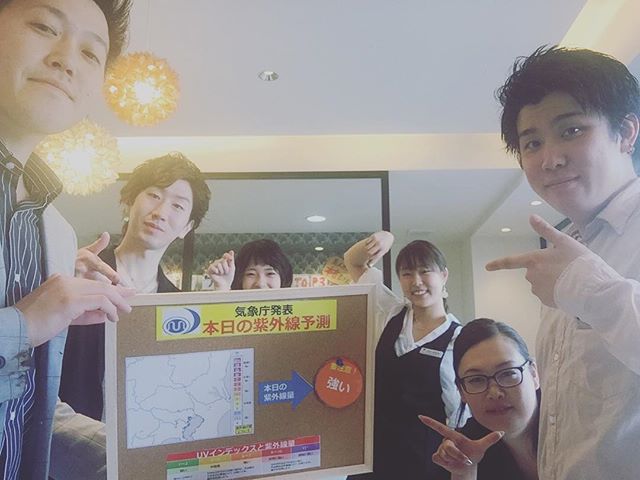 おはようございます良い天気ですね(^ ^)紫外線もそのぶんたっぷりです夏対策はお済みですか？ご来店お待ちしております#animoFIORENTE #三郷美容室 #ネイル #マツエク#美容学生 #美容室求人 #美容師募集