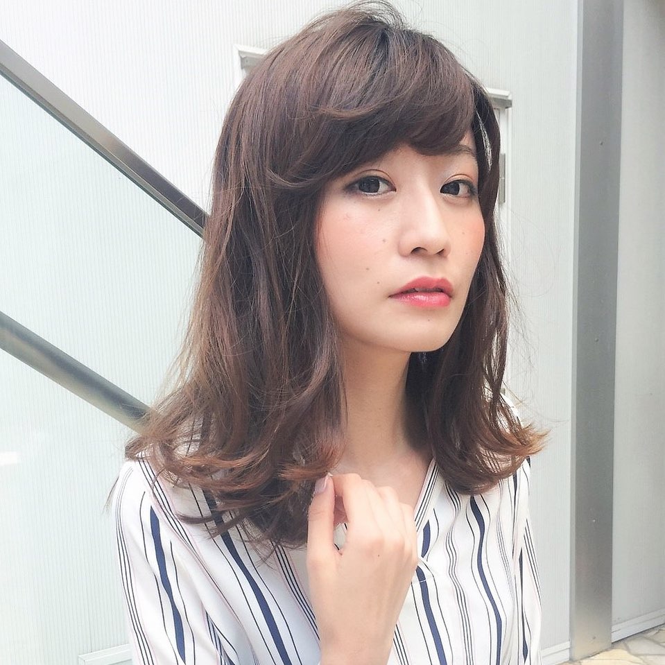 こんにちはアニモフィオレンテ三郷店です！今はカールもやり過ぎないくらいが人気ですパーマをかけるのもいいですし、ヘアアイロンでも作れちゃいます今なら大人気Refaのストレートアイロンが15000です！アニモフィオレンテて゛は空調管理、お客様一人一人新しいタオルを使用し、お客様一人一人手指消毒、セット面椅子の消毒、スタッフの出勤前の体調管理、消毒をし、ウイルス対策徹底しております️安心してこ゛来店くた゛さい#三郷#新三郷　#美容室　 #美容師　#越谷　#ヘアカラー　#ハ゜ーマ　#埼玉　#アニモフィオレンテ　#N. #エヌト゛ット　#ヘアケア　　#ホ゛フ゛　#薄毛女子　#フ゜ライヘ゛ート充実#フ゜ライヘ゛ートタオル＃ウイルス対策#コロナ対策#清潔#美容師募集 #スタッフ募集 #スタイリスト募集 #アシスタント募集 #ネイリスト募集  #日曜定休 #美容室日曜日休み #マツエク #ネイル#エルシ゛ュータ゛#アイラッシュ