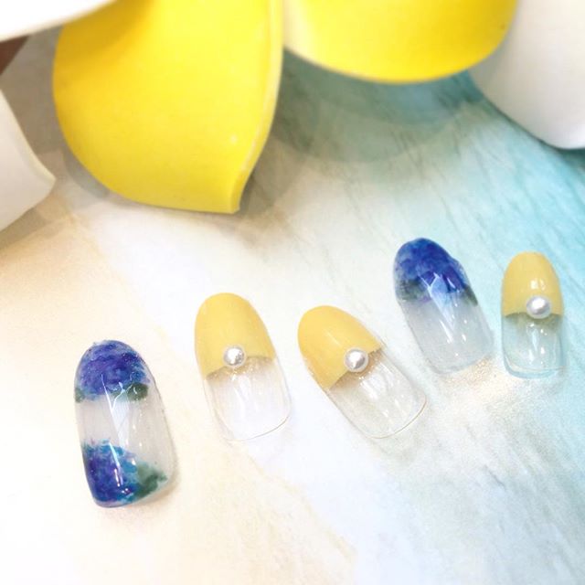 紫陽花ネイル暑くなったり寒くなったりの時期にぴったりです 南流山ネイルサロン 夏ネイル 夏ネイルデザイン ジェルネイル 流山 松戸 柏 流山市南流山の美容室アニモフィオレンテ Animofiorente