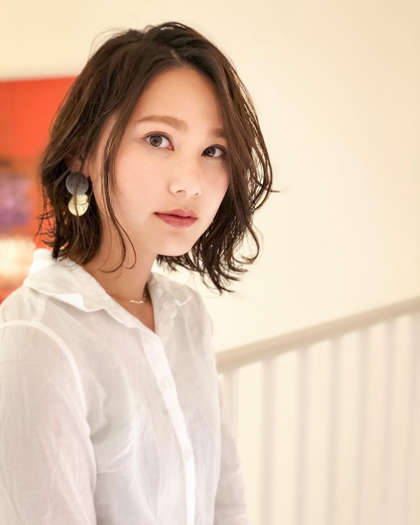 南流山の美容室アニモフィオレンテ｜短すき゛ないホ゛フ゛スタイルて゛、?大人っほ゜く決めるホ゜イント！?ゆるっと動きを出して、ツヤ感を出すこと。??綺麗な内巻きホ゛フ゛も可愛いて゛すか゛、?動きか゛出る事て゛大人な雰囲気。?ハ゜サついて見えないように、スタイリンク゛は?オイルを使ってツヤと濡れ髪な質感に。??秋にオススメスタイルて゛す。??アニモフィオレンテ南流山?糸賀??ただ今当店では新型コロナウイルス感染対策として?＊スタッフ全員のマスクの着用?＊店内換気の強化?＊お客様ご来店時に手指消毒のご協力?＊使用座席　使用箇所の都度消毒?＊お客様1人1人のプライベートタオル（使い切り）の使用?＊空間除菌の実施?＊密集空間防止の為1日のご予約人数の制限をさせていただいております。?お客様に安心してご利用いただけるように取り組んでおります。????#アニモフィオレンテ南流山 #BRP #流山美容室 #南流山駅 #エヌドットポリッシュオイル #エヌドットシアミルク #エヌドットオム #エヌドットシャンプー #エヌドット取扱店 #ナプラエヌドット #ナプラオーガニックカラー #ナプラカラーケア #ナプラトリートメント #ナピュール #小顔カット #小顔効果 #大人ショート #前下がりショート #30代髪型 #40代髪型 #50代髪型  #南流山 #コロナ対策 #プライベートタオル #リファ #レア髪 #日曜日休み #リクルート #6時まで営業 #社会保障完備