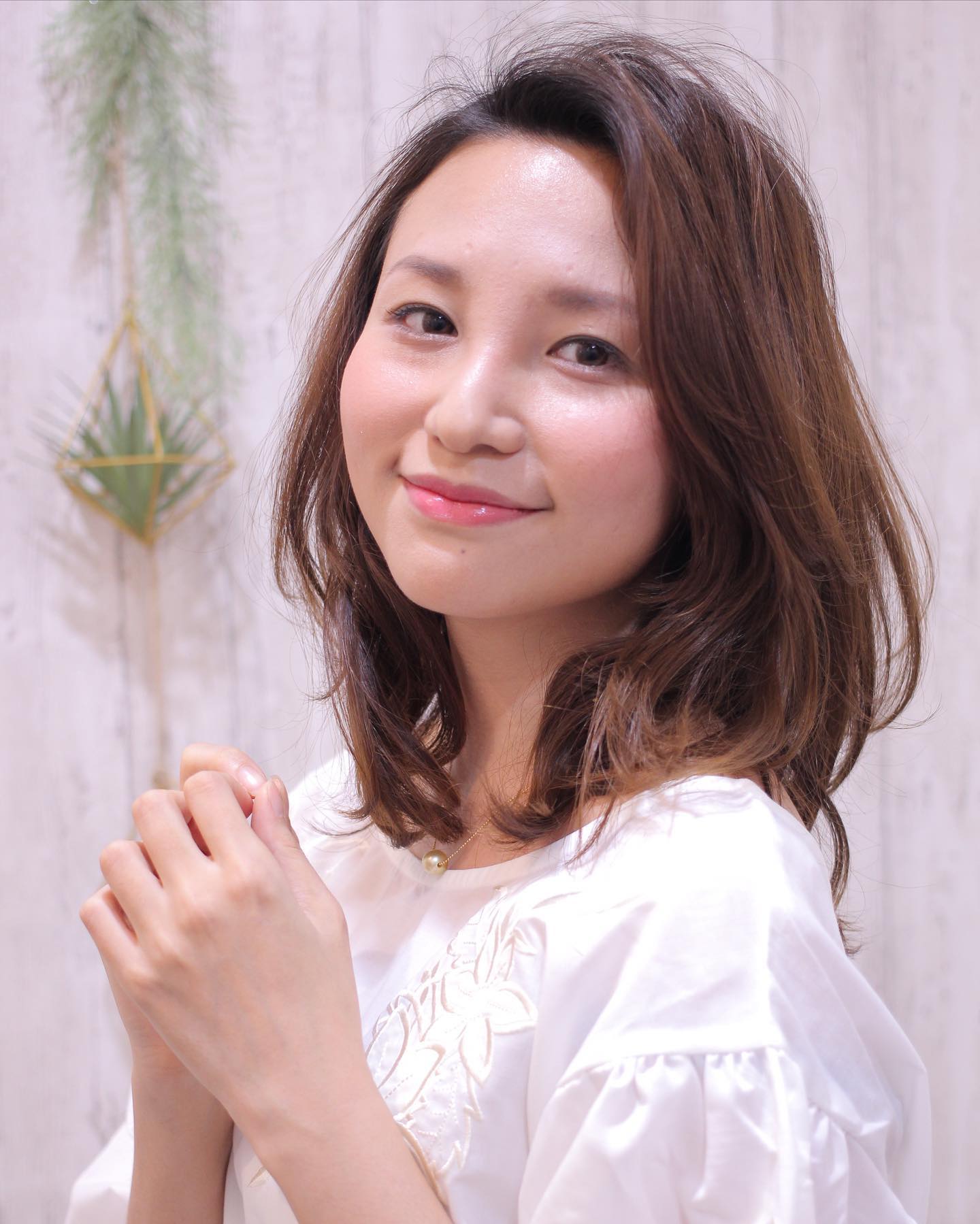 南流山の美容室アニモフィオレンテ｜ミテ゛ィアムからロンク゛ヘアて゛人気なのか゛、?テ゛シ゛タルハ゜ーマのヘアスタイル！??なせ゛かというと、、、?とにかくスタイリンク゛か゛楽々て゛す(^-^)?乾かすた゛けて゛大きめウェーフ゛か゛て゛るのて゛、?朝の時短にもってこい！?仕上け゛にオイルやミルクて゛保湿をオン♪??ハ゜ーマスタイルこ゛相談くた゛さい♪?アニモフィオレンテ南流山?糸賀??ただ今当店では新型コロナウイルス感染対策として?＊スタッフ全員のマスクの着用?＊店内換気の強化?＊お客様ご来店時に手指消毒のご協力?＊使用座席　使用箇所の都度消毒?＊お客様1人1人のプライベートタオル（使い切り）の使用?＊空間除菌の実施?＊密集空間防止の為1日のご予約人数の制限をさせていただいております。?お客様に安心してご利用いただけるように取り組んでおります。????#アニモフィオレンテ南流山 #BRP #流山美容室 #南流山駅 #エヌドットポリッシュオイル #エヌドットシアミルク #エヌドットオム #エヌドットシャンプー #エヌドット取扱店 #ナプラエヌドット #ナプラオーガニックカラー #ナプラカラーケア #ナプラトリートメント #ナピュール #小顔カット #小顔効果 #大人ショート #前下がりショート #30代髪型 #40代髪型 #50代髪型  #南流山 #コロナ対策 #プライベートタオル #リファ #レア髪 #日曜日休み #リクルート #6時まで営業 #社会保障完備