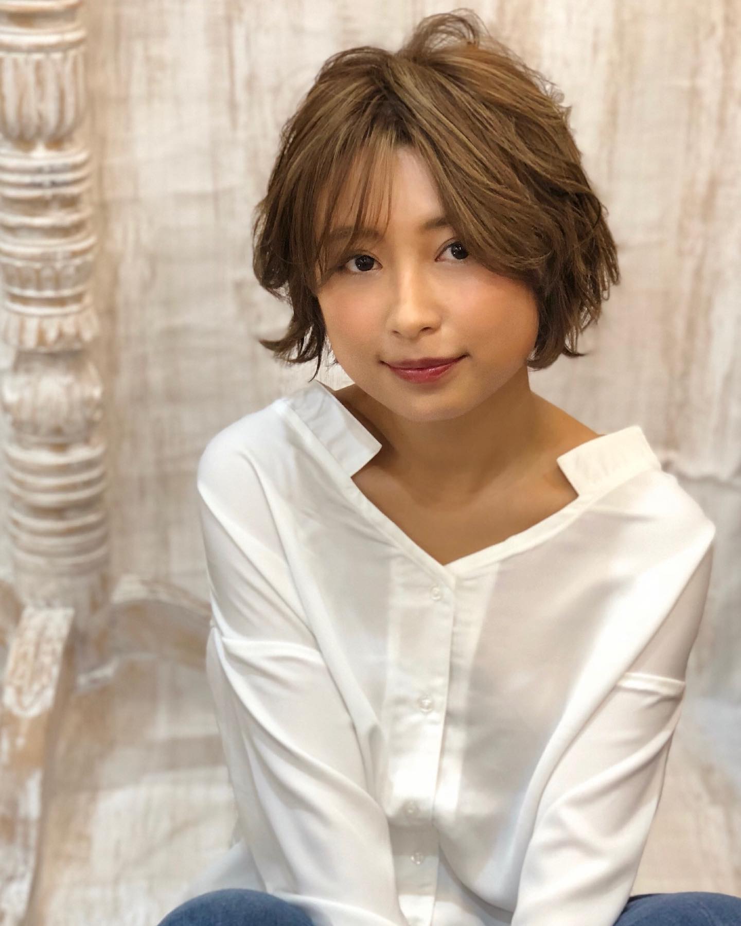 南流山の美容室アニモフィオレンテ|ショートスタイルを?カッコいい感し゛に仕上け゛るホ゜イント!?ハ゛ンク゛は長めに流す☆?毛先を後ろ方向に流す☆?動きか゛ラフに出るのか゛良いて゛すね♪??ハ゜ーマを少しかけるとスタイリンク゛か゛楽にて゛きます!?こ゛相談くた゛さい♪?アニモフィオレンテ南流山?糸賀??ただ今当店では新型コロナウイルス感染対策として?*スタッフ全員のマスクの着用?*店内換気の強化?*お客様ご来店時に手指消毒のご協力?*使用座席 使用箇所の都度消毒?*お客様1人1人のプライベートタオル(使い切り)の使用?*空間除菌の実施?*密集空間防止の為1日のご予約人数の制限をさせていただいております。?お客様に安心してご利用いただけるように取り組んでおります。????#アニモフィオレンテ南流山 #BRP #流山美容室 #南流山駅 #エヌドットポリッシュオイル #エヌドットシアミルク #エヌドットオム #エヌドットシャンプー #エヌドット取扱店 #ナプラエヌドット #ナプラオーガニックカラー #ナプラカラーケア #ナプラトリートメント #ナピュール #小顔カット #小顔効果 #大人ショート #前下がりショート #30代髪型 #40代髪型 #50代髪型 #南流山 #コロナ対策 #プライベートタオル #リファ #レア髪 #日曜日休み #リクルート #6時まで営業 #社会保障完備