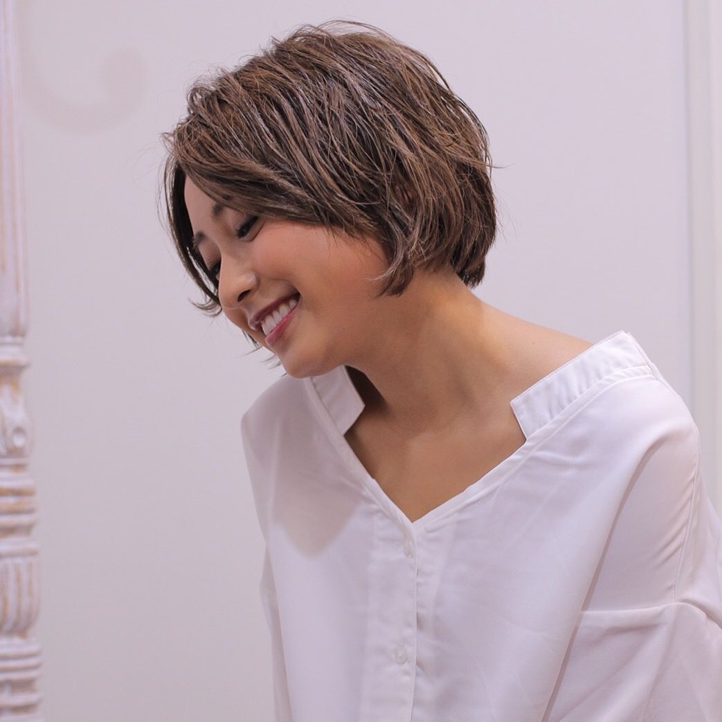 南流山の美容室アニモフィオレンテ|もうすぐクリスマス!ヘアスタイルのことは後回しに…でもちょっとでもメンテナンスすると気持ちいいです!華やかにカラーリングして。ハイライト少し入れて気持ちよくクリスマス迎えましょう!スタイリスト大橋#アニモフィオレンテ南流山 #BRP #流山美容室 #南流山駅 #エヌドットポリッシュオイル #エヌドットシアミルク #エヌドットオム #エヌドットシャンプー #エヌドット取扱店 #ナプラエヌドット #ナプラオーガニックカラー #ナプラカラーケア #ナプラトリートメント #ナピュール #小顔カット #小顔効果 #大人ショート #前下がりショート #30代髪型 #40代髪型 #50代髪型 #南流山 #コロナ対策 #プライベートタオル #リファ #レア髪 #日曜日休み #リクルート #6時まで営業 #社会保障完備