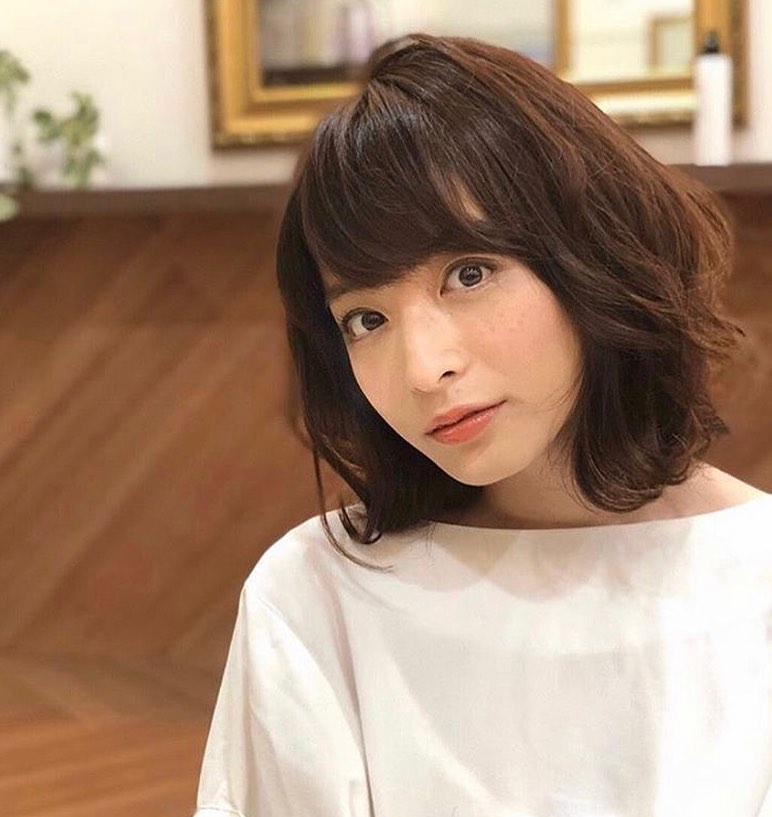 南流山の美容室アニモフィオレンテ｜毎朝身だしなみを整えて始まる1日。そこに欠かせないヘアースタイリング。だからこそ、毎日楽に整えて綺麗に。お客様にあった綺麗に見えるカラー。見つけましょう！スタイリスト大橋#アニモフィオレンテ南流山 #BRP #流山美容室 #南流山駅 #エヌドットポリッシュオイル #エヌドットシアミルク #エヌドットオム #エヌドットシャンプー #エヌドット取扱店 #ナプラエヌドット #ナプラオーガニックカラー #ナプラカラーケア #ナプラトリートメント #ナピュール #小顔カット #小顔効果 #大人ショート #前下がりショート #30代髪型 #40代髪型 #50代髪型  #南流山 #コロナ対策 #プライベートタオル #リファ #レア髪 #日曜日休み #リクルート #6時まで営業 #社会保障完備