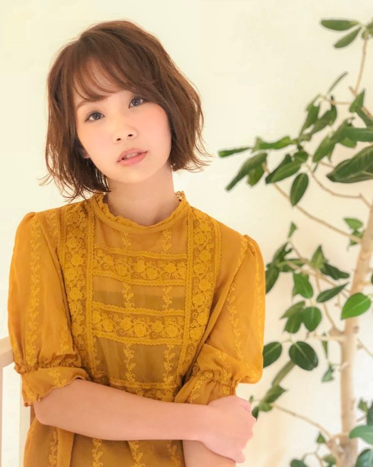 南流山の美容室アニモフィオレンテ｜首元で外にハネるボブスタイル?クセがある方なら乾かすだけでOK!?結べる長さがあるから安心♪??ストレートヘアの方はアイロンで形づけると?可愛く仕上がります♪??ボブは一人一人似合う長さが違います。?カウンセリングで似合う長さをご提案します(^-^)??アニモフィオレンテ南流山?糸賀??ただ今当店では新型コロナウイルス感染対策として?＊スタッフ全員のマスクの着用?＊店内換気の強化?＊お客様ご来店時に手指消毒のご協力?＊使用座席　使用箇所の都度消毒?＊お客様1人1人のプライベートタオル（使い切り）の使用?＊空間除菌の実施?＊密集空間防止の為1日のご予約人数の制限をさせていただいております。?お客様に安心してご利用いただけるように取り組んでおります。????#アニモフィオレンテ南流山 #BRP #流山美容室 #南流山駅 #エヌドットポリッシュオイル #エヌドットシアミルク #エヌドットオム #エヌドットシャンプー #エヌドット取扱店 #ナプラエヌドット #ナプラオーガニックカラー #ナプラカラーケア #ナプラトリートメント #ナピュール #小顔カット #小顔効果 #大人ショート #前下がりショート #30代髪型 #40代髪型 #50代髪型  #南流山 #コロナ対策 #プライベートタオル #リファ #レア髪 #日曜日休み #リクルート #6時まで営業 #社会保障完備?