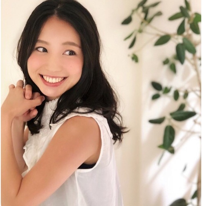 南流山の美容室アニモフィオレンテ｜艶髪を目指すなら赤味がかった色がおススメです。色味が入る事で光に反射して艶髪を演出してくれます。上質な大人カラー。スタイリスト大橋