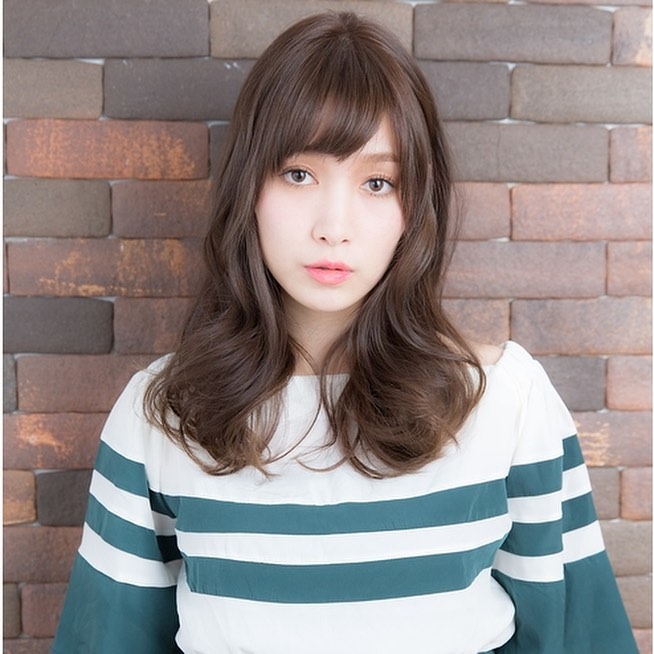 南流山の美容室アニモフィオレンテ｜ふんわりと霞がかったような質感のカラー。?赤みが出やすい方にはオリーブをミックス。?大人のこだわりカラーを楽しみましょう！?アニモフィオレンテ南流山?糸賀??#アニモフィオレンテ南流山 #BRP #流山美容室 #南流山駅 #エヌドットポリッシュオイル #エヌドットシアミルク #エヌドットオム #エヌドットシャンプー #エヌドット取扱店 #ナプラエヌドット #ナプラオーガニックカラー #ナプラカラーケア #ナプラトリートメント #ナピュール #小顔カット #小顔効果 #大人ショート #前下がりショート #30代髪型 #40代髪型 #50代髪型  #南流山 #コロナ対策 #プライベートタオル #リファ #レア髪 #日曜日休み #リクルート #6時まで営業 #社会保障完備