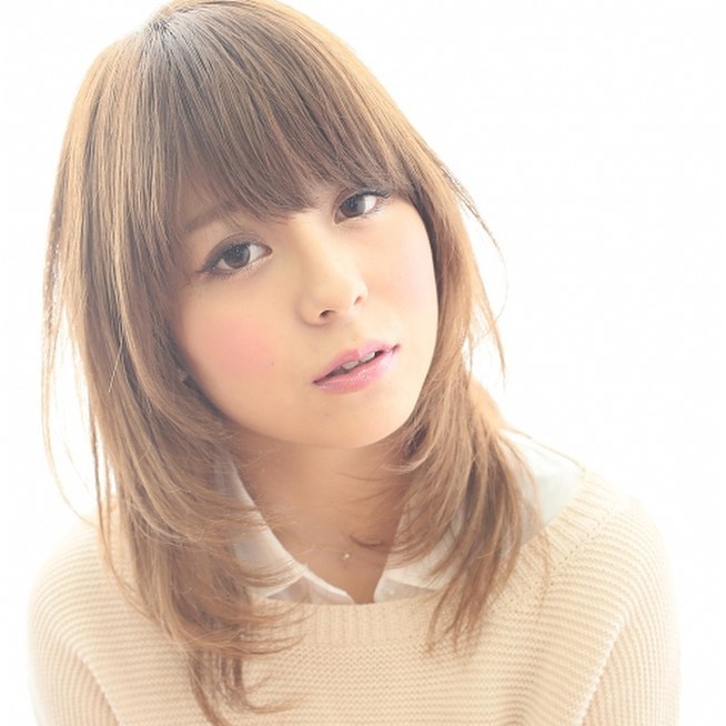 南流山の美容室アニモフィオレンテ|トップにしっかりレイヤーを入れて、首まわりでキュッと締まるシルエットがポイント。肩につく毛先ははねてても可愛い♪トップがペタンとしやすい方にもオススメ!アニモフィオレンテ南流山糸賀?#アニモフィオレンテ南流山 #BRP #流山美容室 #南流山駅 #エヌドットポリッシュオイル #エヌドットシアミルク #エヌドットオム #エヌドットシャンプー #エヌドット取扱店 #ナプラエヌドット #ナプラオーガニックカラー #ナプラカラーケア #ナプラトリートメント #ナピュール #小顔カット #小顔効果 #大人ショート #前下がりショート #30代髪型 #40代髪型 #50代髪型 #南流山 #コロナ対策 #プライベートタオル #リファ #レア髪 #日曜日休み #リクルート #6時まで営業 #社会保障完備