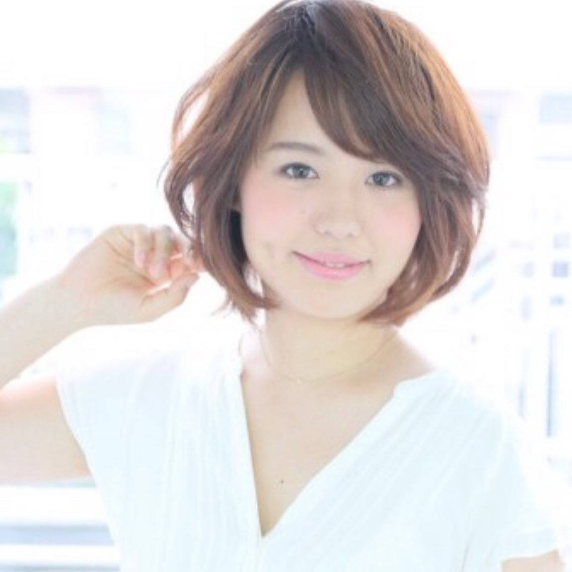 南流山の美容室アニモフィオレンテ|あごラインのベーシックなボブヘアに、トップにレイヤーを入れて動きをプラス!毛先を巻くと華やかでエレガントな雰囲気に♪大人髪にオススメスタイルです。アニモフィオレンテ南流山糸賀?#アニモフィオレンテ南流山 #BRP #流山美容室 #南流山駅 #エヌドットポリッシュオイル #エヌドットシアミルク #エヌドットオム #エヌドットシャンプー #エヌドット取扱店 #ナプラエヌドット #ナプラオーガニックカラー #ナプラカラーケア #ナプラトリートメント #ナピュール #小顔カット #小顔効果 #大人ショート #前下がりショート #30代髪型 #40代髪型 #50代髪型 #南流山 #コロナ対策 #プライベートタオル #リファ #レア髪 #日曜日休み #リクルート #6時まで営業 #社会保障完備