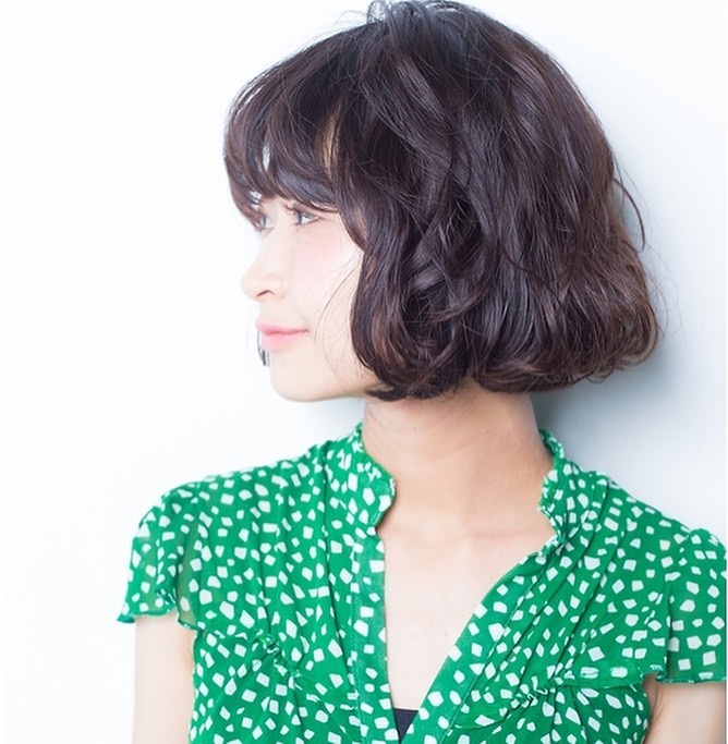 南流山の美容室アニモフィオレンテ|根本からふんわり♪なパーマをかけて、スタイリングも楽々に(^-^)!朝濡らしてからムースをつけて完了!秋はパーマが似合う季節。スタイルチェンジお任せください!アニモフィオレンテ南流山糸賀?#アニモフィオレンテ南流山 #BRP #流山美容室 #南流山駅 #エヌドットポリッシュオイル #エヌドットシアミルク #エヌドットオム #エヌドットシャンプー #エヌドット取扱店 #ナプラエヌドット #ナプラオーガニックカラー #ナプラカラーケア #ナプラトリートメント #ナピュール #小顔カット #小顔効果 #大人ショート #前下がりショート #30代髪型 #40代髪型 #50代髪型 #南流山 #コロナ対策 #プライベートタオル #リファ #レア髪 #日曜日休み #リクルート #6時まで営業 #社会保障完備