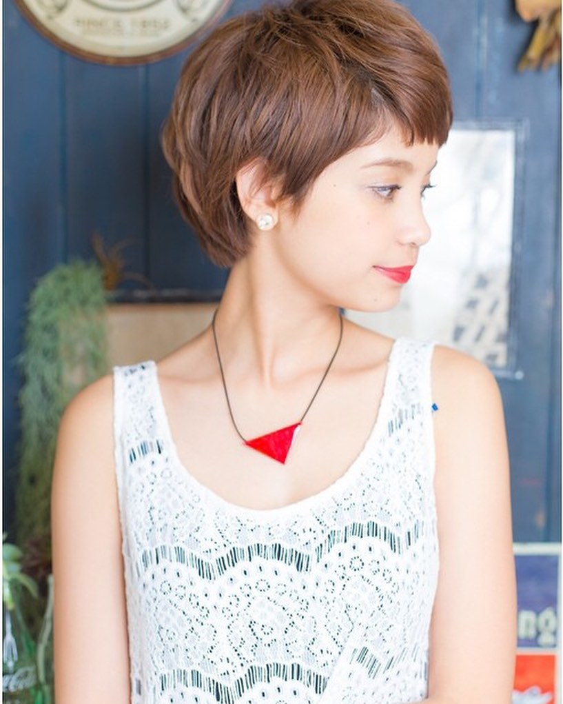 南流山の美容室アニモフィオレンテ|こんにちは!アニモフィオレンテ南流山店?アシスタントの小薬です!コンパクトマッシュショート!顔周りがスッキリなスタイルです◎マスクで耳周りがもたつく悩みも一緒に解消してくれます!#アニモフィオレンテ南流山 #BRP #流山美容室 #南流山駅 #エヌドットポリッシュオイル #エヌドットシアミルク #エヌドットオム #エヌドットシャンプー #エヌドット取扱店 #ナプラエヌドット #ナプラオーガニックカラー #ナプラカラーケア #ナプラトリートメント #ナピュール #小顔カット #小顔効果 #大人ショート #前下がりショート #30代髪型 #40代髪型 #50代髪型 #南流山 #コロナ対策 #プライベートタオル #リファ #レア髪 #日曜日休み #リクルート #6時まで営業 #社会保障完備