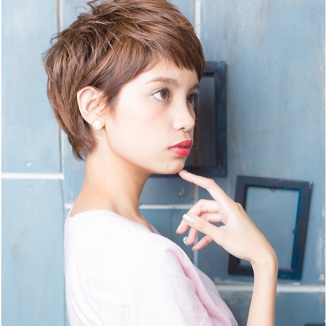 頭の形が綺麗に見えるように、メリハリをつけてカット♪