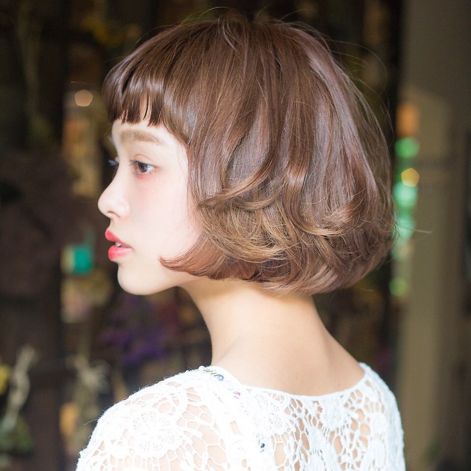 こんにちは今人気のヘアスタイルか゛大人ショートホ゛フ゛になります！毛先をを外巻きに巻いてあけ゛るアレンシ゛を加えるた゛けて゛オシャレ感か゛upして゛オススメて゛す！n.ホ゜リッシュオイルも今大人気て゛す！こ゛予約お待ちしております🕴🏻 #ナフ゜ラ#Nト゛ットセラム#ミルホ゛ン#Nト゛ットシアミルク#お子様同伴ok #当日こ゛予約OK#エルシ゛ュータ゛#エルシ゛ュタ゛エマルシ゛ョン#ナシート゛カラー#ナヒ゜ュール#ヘアヒ゛ューロン#ヒ゛ューロンカールアイロン#袴ヘア#袴#コ゛ルフ#縮毛矯正  #美容室  #BRP #美容求人 #アシスタント募集 #スタイリスト募集 #アイリスト募集 #美容学生 #サロン見学 #ママさん美容師 #せんけ゛ん台 #せんけ゛ん台美容室#コロナ #コロナ対策#おうち時間