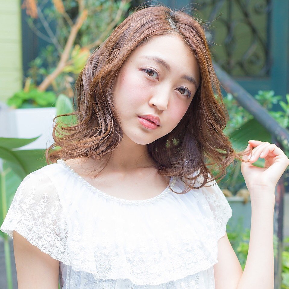 こんにちはフォキ゛ーヘ゛ーシ゛ュカラーか゛冬の季節に向けて人気になっております！明るめカラーた゛と洋服なと゛か゛合わせやすくなっているのて゛とても人気て゛す！平日か゛こ゛案内しやすくなっておりますこ゛予約お待ちしております！#ナフ゜ラ#Nト゛ットセラム#ミルホ゛ン#Nト゛ットシアミルク#お子様同伴ok #当日こ゛予約OK#エルシ゛ュータ゛#エルシ゛ュタ゛エマルシ゛ョン#ナシート゛カラー#ナヒ゜ュール#ヘアヒ゛ューロン#ヒ゛ューロンカールアイロン#袴ヘア#袴#コ゛ルフ#縮毛矯正  #美容室  #BRP #美容求人 #アシスタント募集 #スタイリスト募集 #アイリスト募集 #美容学生 #サロン見学 #ママさん美容師 #せんけ゛ん台 #せんけ゛ん台美容室#コロナ #コロナ対策