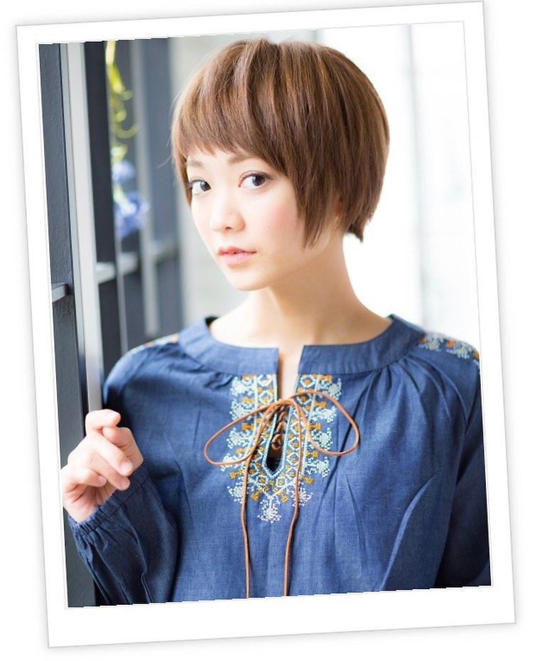 オン眉であどけなさを見せつつ、エレガントで大人なオレンジブラウンで女性らしさUP！マッシュショートからモード風なマッシュウルフに♪≪大人女性に人気の美容室animo FIORENTEせんげん台≫#ナフ゜ラ#Nト゛ットセラム#Nト゛ットシアミルク #当日こ゛予約OK#ミルホ゛ン#エルシ゛ュータ゛#エルシ゛ュタ゛エマルシ゛ョン#リファストレートアイロン#縮毛矯正  #美容室  #BRP #美容求人 #アシスタント募集 #スタイリスト募集 #アイリスト募集 #美容学生 #サロン見学 #ママさん美容師 #埼玉#せんげん台 美容室#リファアイロン#レア髪