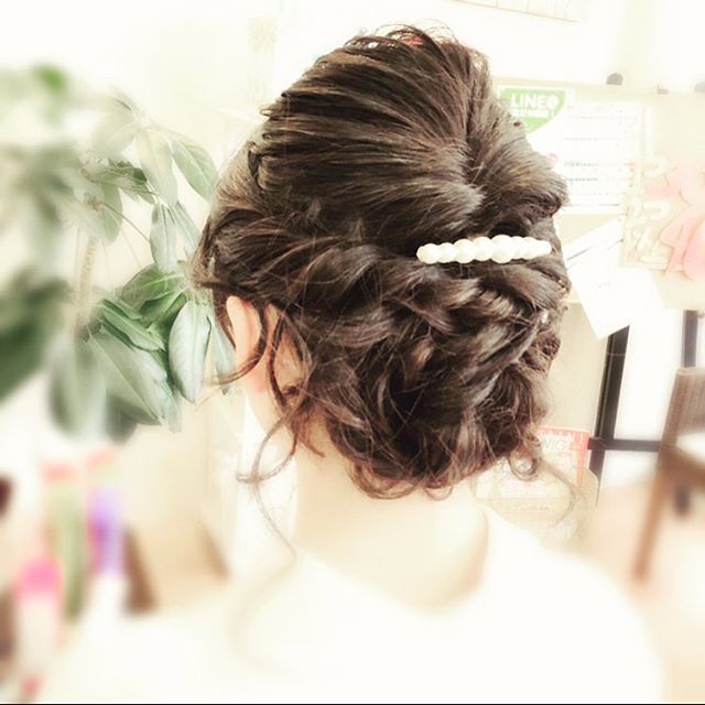 こんばんは、吉川店店長の渡辺です！今日はアレンジスタイルをご紹介です！お祭りや花火大会、フェスなど夏はイベントが多いのでアレンジスタイルでお出かけしてみてはいかがですかー？#N. #エヌドット #ナプラ #イルミナカラー #ミルボン #throw #スロウカラー #マツエク #ネイル #ロブ #aujua  #波ウェーブ #撮影モデル募集 #カットモデル募集 #エルジューダ #アイラッシュ #レイクタウン #オーシャン