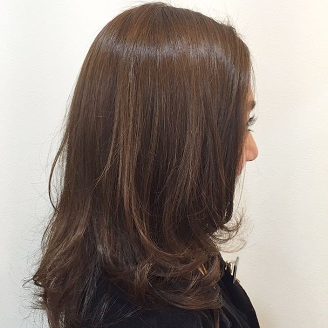 吉川店店長の渡辺梢です(o^^o)#秋 の#おすすめカラー#シフォンベージュツヤ感と柔らかさが特徴です?#N. #エヌドット #ナプラ #イルミナカラー #ミルボン #throw #スロウカラー #ショート #ボブ #パーマ #ロブ #aujua #撮影モデル募集 #カットモデル募集 #エルジューダ #レイクタウン #脱け毛 #薄毛 #脱け毛の季節 #秋カラー #色持ち #ブリーチなし