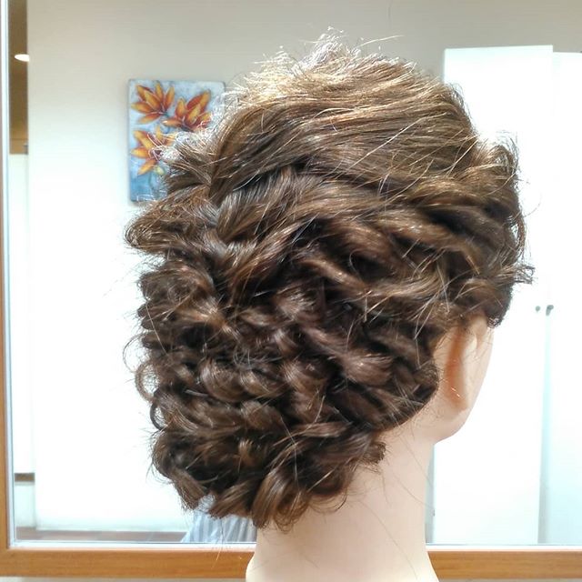 こんばんはお出掛け前にアレンジしませんか#アニモ#吉川#美容室#着付け#袴#成人式#アレンジ#トレンド#卒業式#訪問着#当日予約