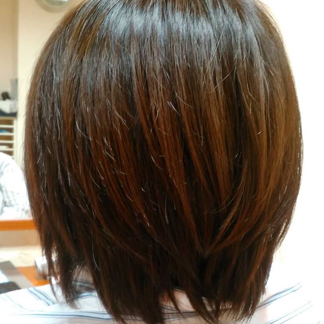 こんばんは年越し前にカラーしませんかショコラブラウンが人気です️ #アニモ#美容室#吉川#カラー#トレンド#人気#アッシュ#ベージュ#ショコラ#着付け#成人式#袴#卒業式#当日予約#エヌドット#エルジューダ