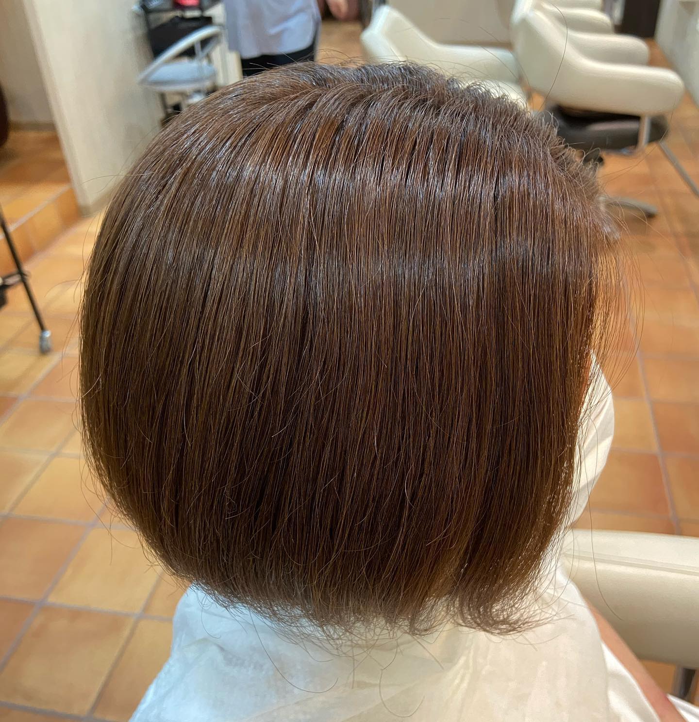 こんにちは🌞袴田です。。アニモの新メニュー️【シークレットハイライト】白髪染めを少し明るく見せたい方白髪をぼかしたい方・・是非お試しください(*^▽^*)新メニューキャンペーンで今だけ、ミニシャンプー&トリートメント付です。#ナフ゜ラ#Nト゛ットセラム#Nト゛ットシアミルク #当日こ゛予約OK#ミルホ゛ン#エルシ゛ュータ゛#エルシ゛ュタ゛エマルシ゛ョン#リファストレートアイロン#縮毛矯正 #美容室 #BRP #美容求人 #アシスタント募集 #スタイリスト募集 #アイリスト募集 #美容学生 #サロン見学 #ママさん美容師 #埼玉#吉川#吉川美容室#リファアイロン#レア髪#シークレットハイライト #白髪ぼかし