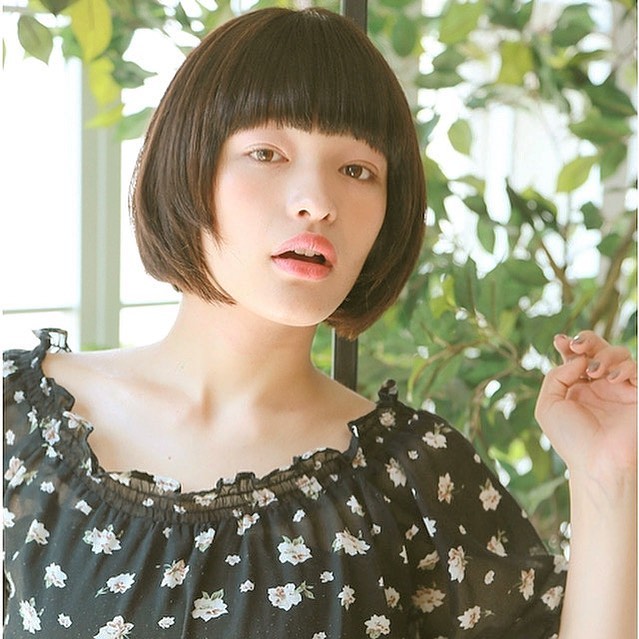 こんにちは☆彡袴田です️前髪のうねりやクセが気になる方には【フロントストレート】がオススメです️毎日アイロンしなくても大丈夫🏻朝の時間を短縮出来ますスタイリングは#Ｎ．#ポリッシュオイルでツヤだし効果#ナフ゜ラ#Ｎ. #当日こ゛予約OK#ミルホ゛ン#エルシ゛ュータ゛#リファストレートアイロン#縮毛矯正  #美容室  #BRP #美容求人 #アシスタント募集 #スタイリスト募集 #アイリスト募集 #美容学生 #サロン見学 #ママさん美容師 #リファファインハ゛フ゛ル#リファヒ゛ューテックストレートアイロン#リファアイロン#リファ#レア髪#レア髪アレンシ゛#吉川市#シークレットハイライト #ホ゜リッシュオイル#ホットペッパービューティー #フロントストレート#コードレスアイロン